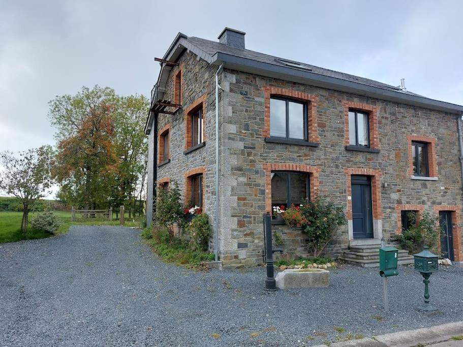 Le Reposoir Maison Spacieuse Avec Feu Au Bois Bertogne Buitenkant foto