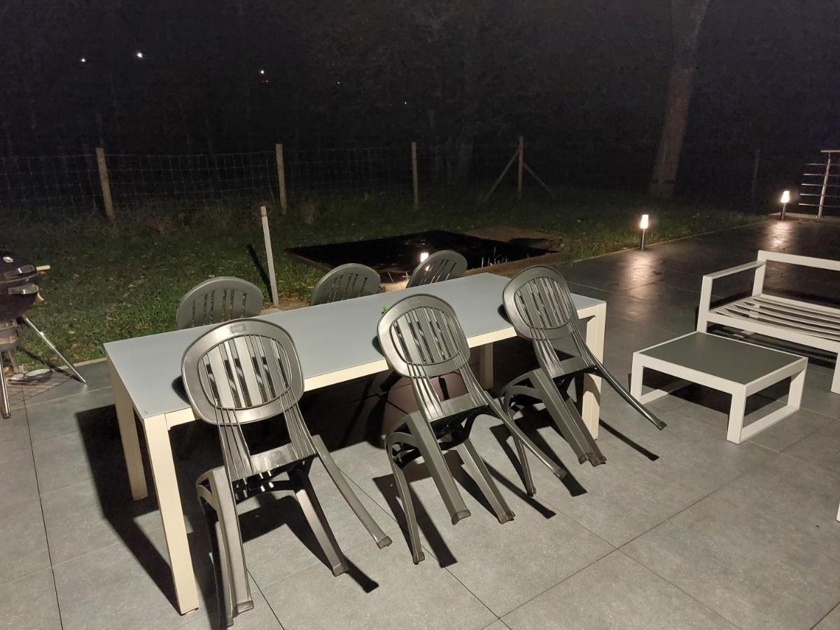 Le Reposoir Maison Spacieuse Avec Feu Au Bois Bertogne Buitenkant foto